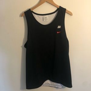 🔥Reversible!! Nike SB Jersey style tank. BLK/WHT